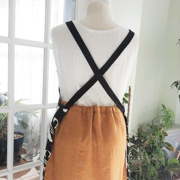 Womens Japanese CrossBack Apron. Cat lovers apron. No Ties Apron. Upcycled apron - Picture 5 of 8